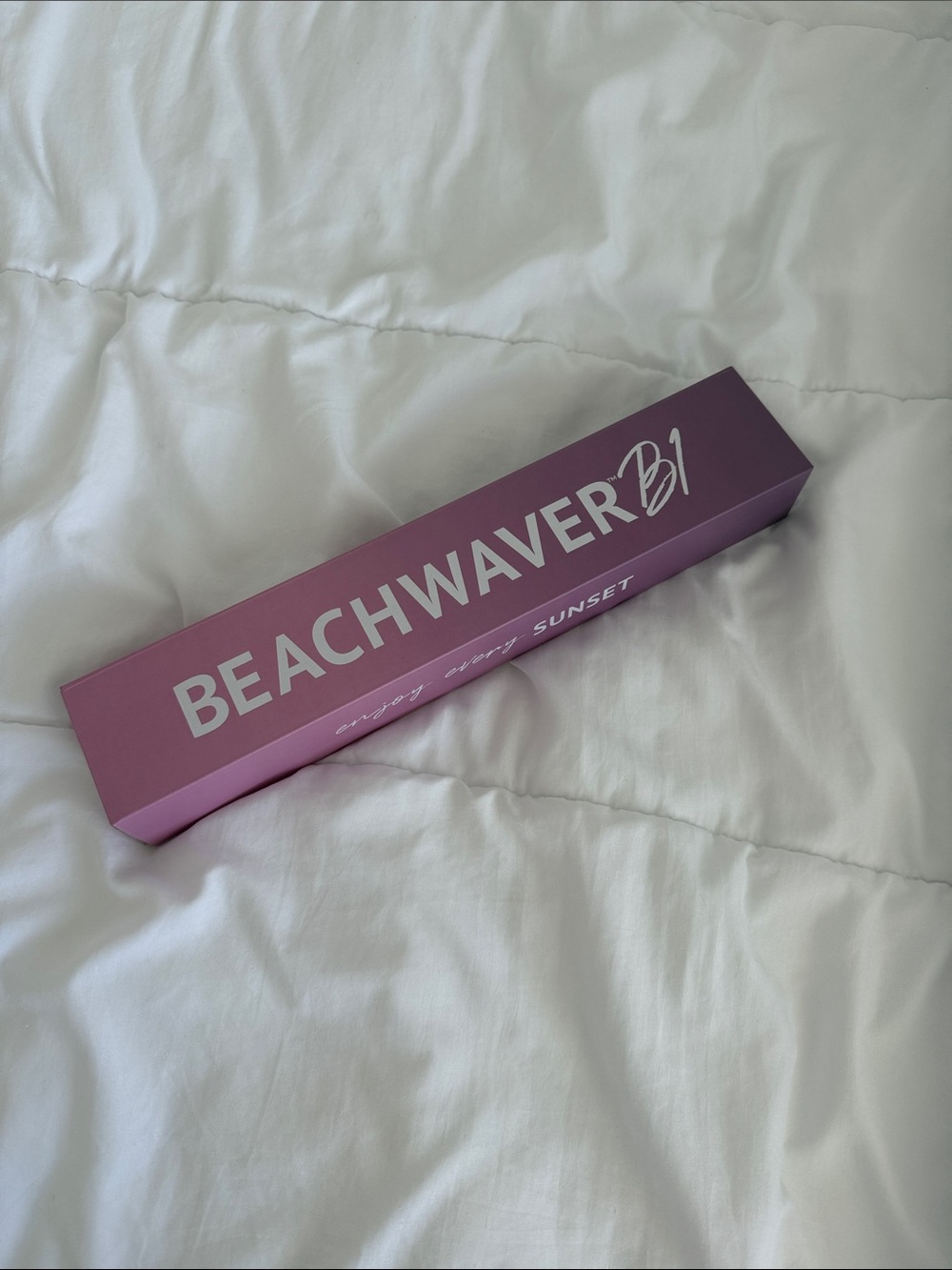 NEW IN BOX (never opened!) BEACHWAVER B1 Sunset Curling Iron - Pink Sunset